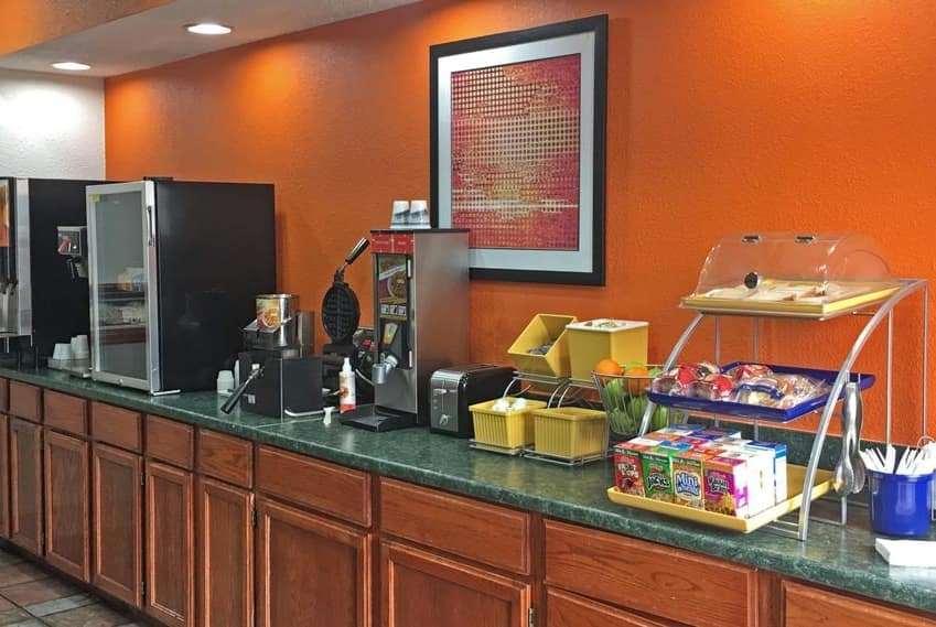 Baymont By Wyndham O'Fallon St. Louis Area Съоръжения снимка